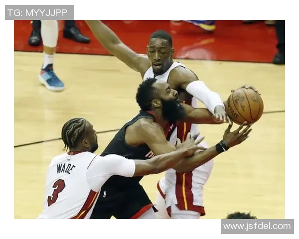 12月21日火箭对热火精彩比赛直播全程回顾与分析