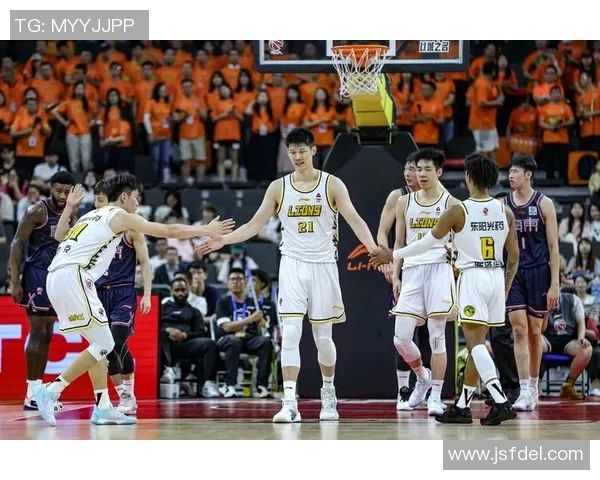 2017年CBA广东队与四川队精彩对决回顾及赛后分析