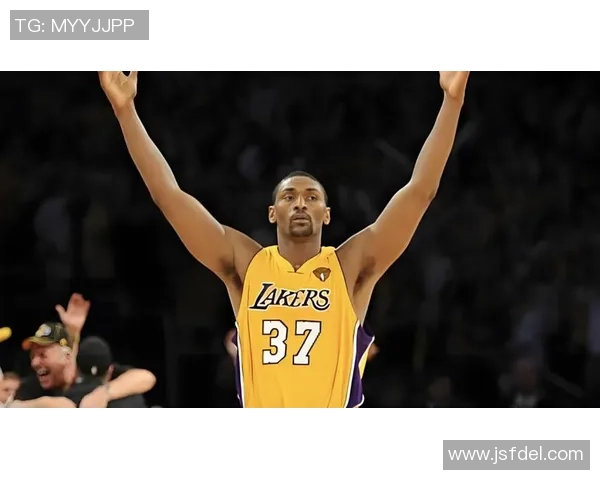 湖人热火总决赛第四场激战回顾球星表现与战术分析全景展现