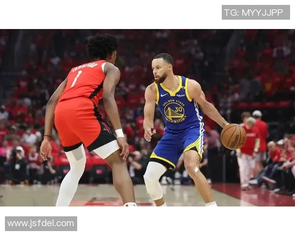 库里11中2赛季最差无碍大胜!穆迪32+8三分单节21分连创生计新高 库里11中2赛季最差无碍大胜!穆迪32+8三分单节21分连创生计新高